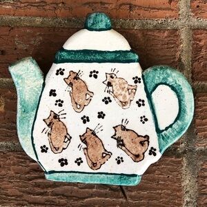Handmade Teapot Shaped Ceramic Trivet Hot Plate Sponge Painted Cat Design